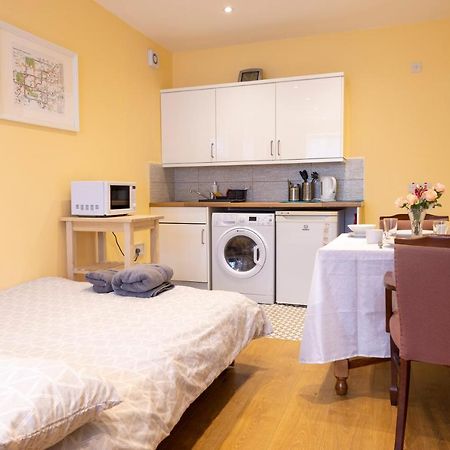 London Vegetarian Smoke & Pet Free En-Suite With Ev Parking エッジウェア エクステリア 写真