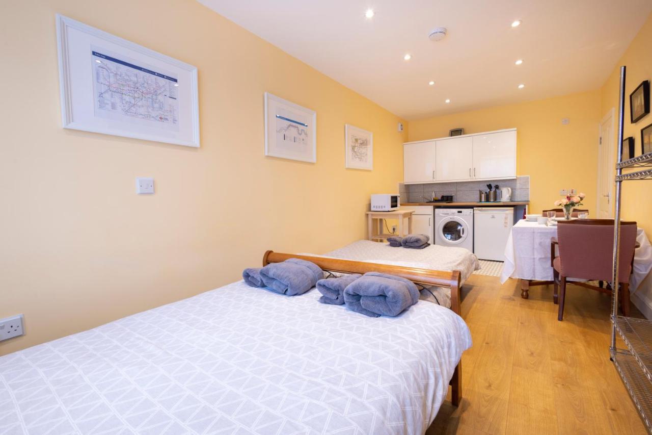London Vegetarian Smoke & Pet Free En-Suite With Ev Parking エッジウェア エクステリア 写真