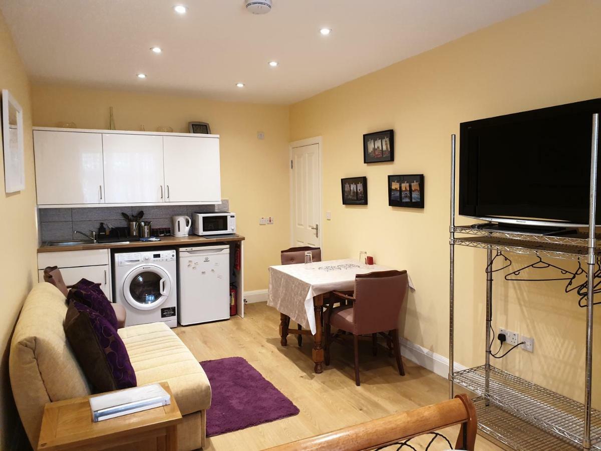 London Vegetarian Smoke & Pet Free En-Suite With Ev Parking エッジウェア エクステリア 写真